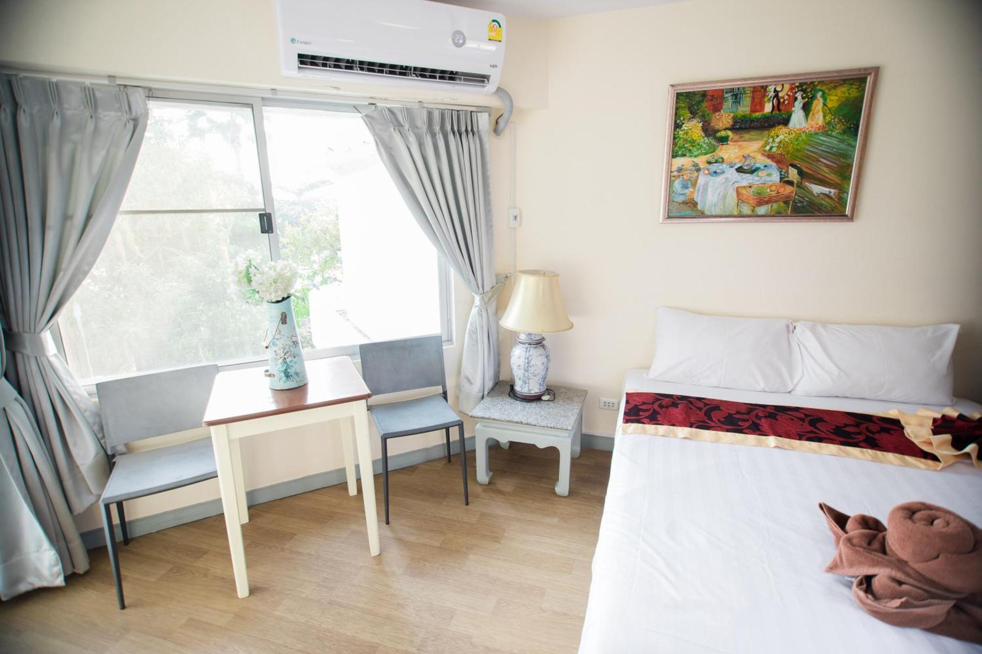Villa Navin Jomtien Beach Extérieur photo