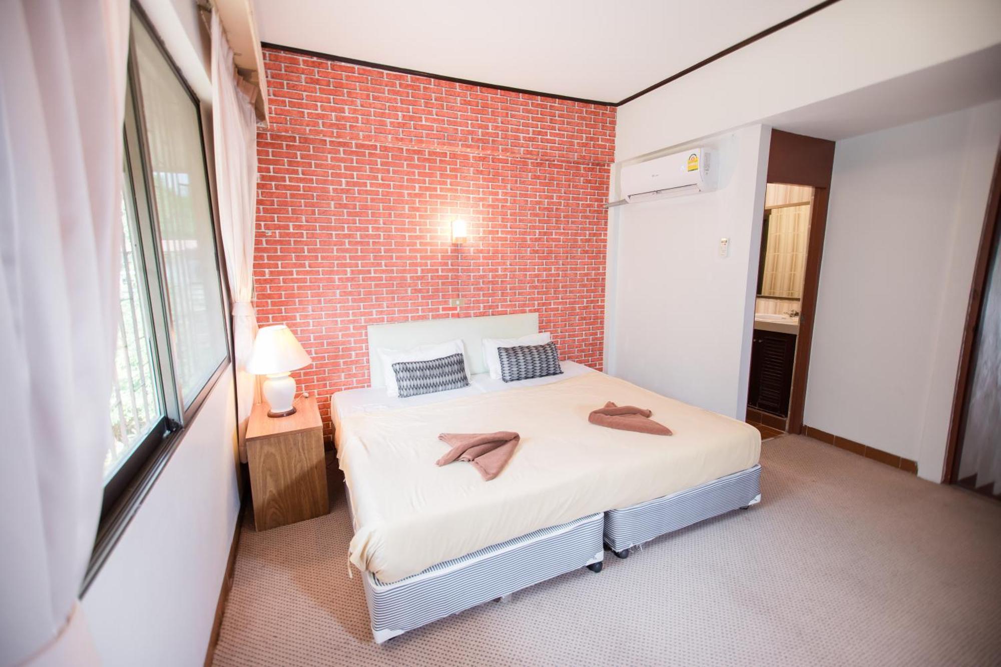 Villa Navin Jomtien Beach Extérieur photo