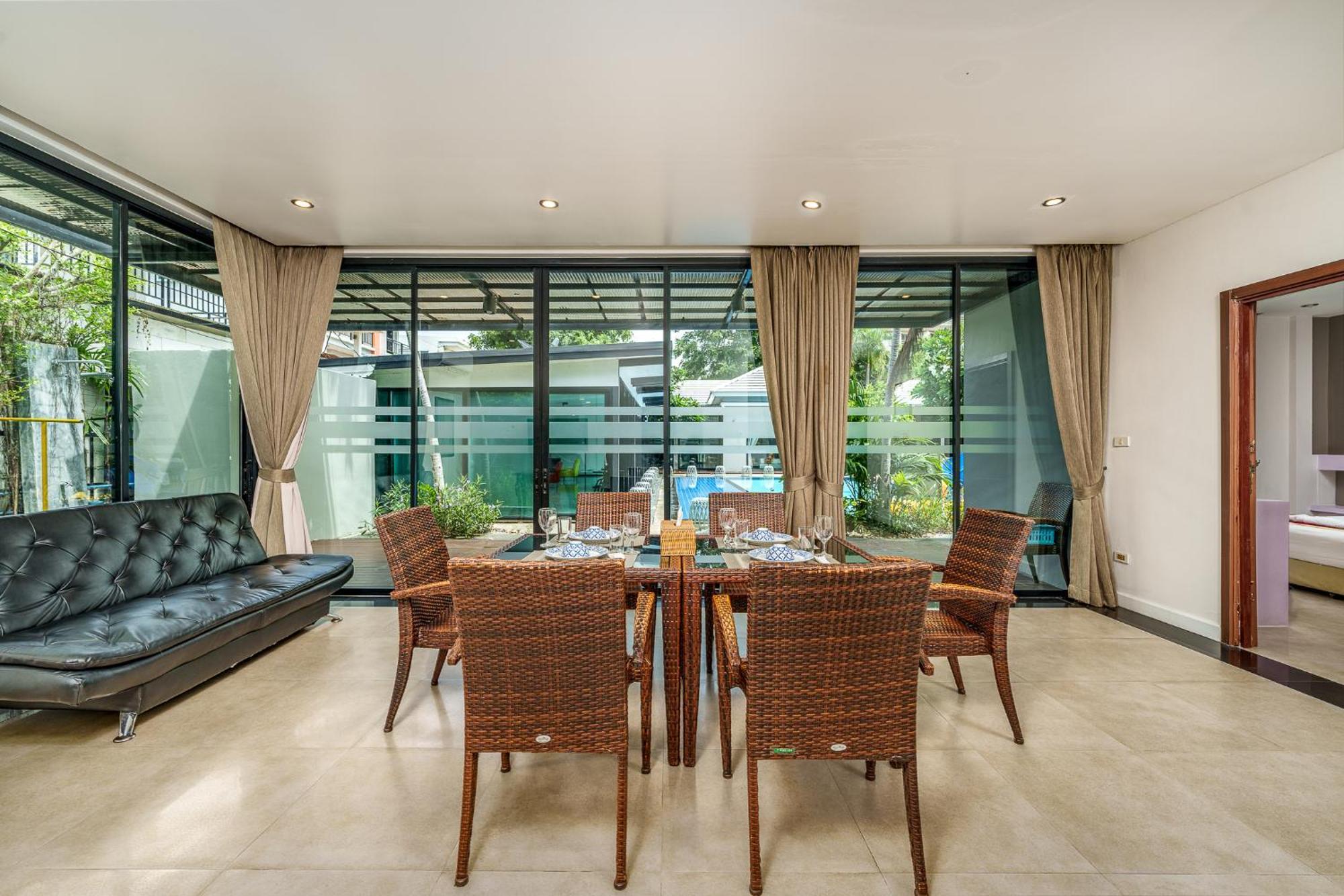 Villa Navin Jomtien Beach Extérieur photo