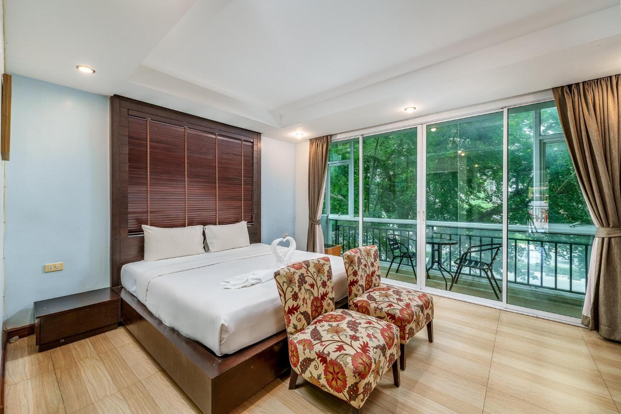 Villa Navin Jomtien Beach Extérieur photo