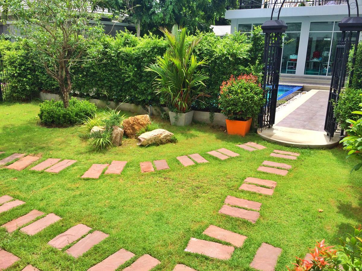 Villa Navin Jomtien Beach Extérieur photo