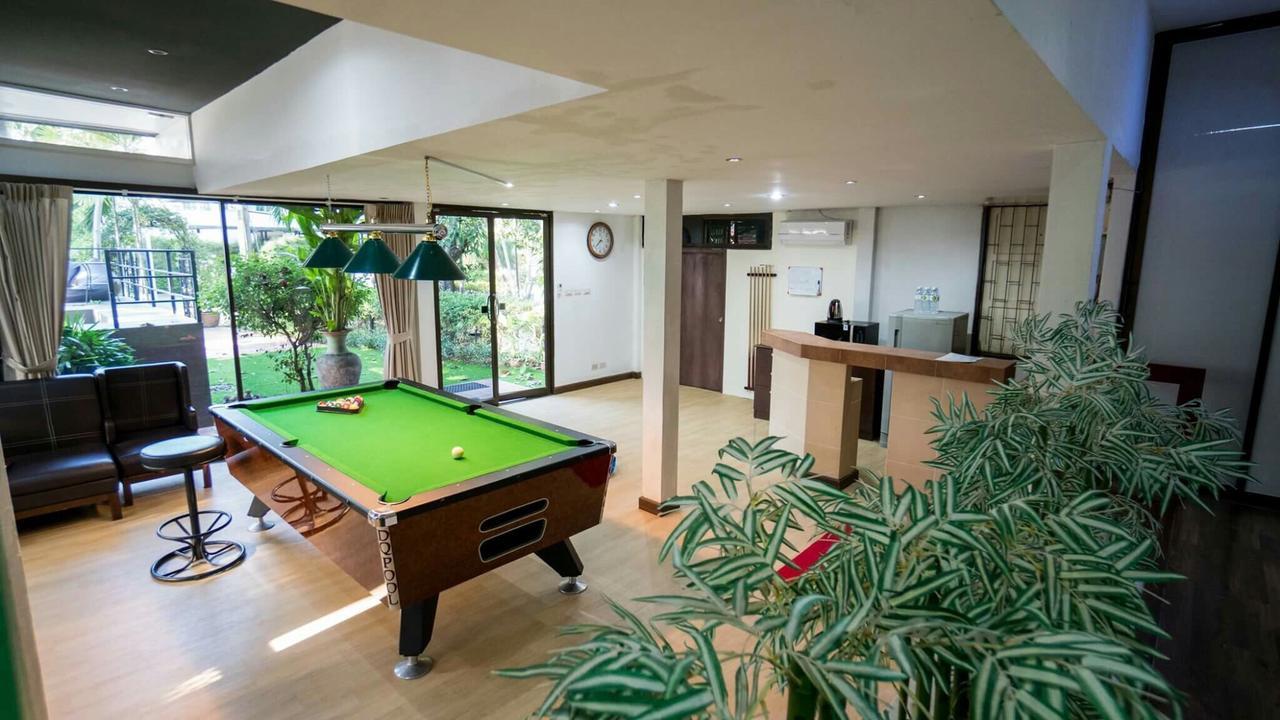 Villa Navin Jomtien Beach Extérieur photo